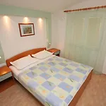 With Parking Space - Makarska - 2709 Lägenhet Baška Voda