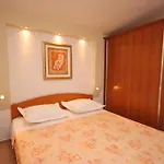 With Parking Space - Makarska - 2709