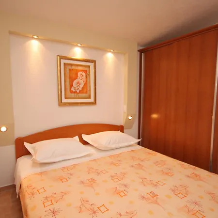 With Parking Space - Makarska - 2709